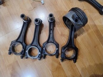 Motorové díly B200FT, B230FK - 1