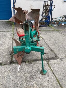 Pluh dvouradličný obracák Regent