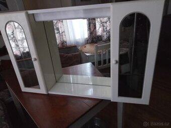 Koupelnová skříňka