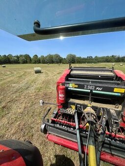 Lis na kulaté balíky