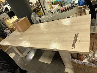  Výprodej kanceláře – velký konferenční stůl – 2 800 Kč