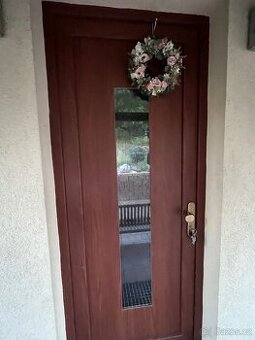 Plastové vstupní dveře