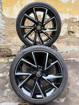 Letní kompletní ALU kola VEGA Octavia 3 225/40R18