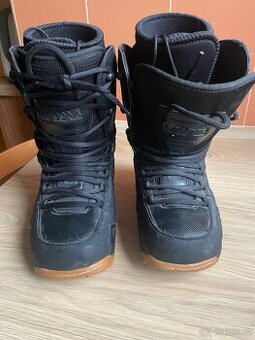 Snowboardové boty