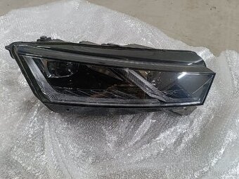 Prave Led světlo Škoda Octavia 4