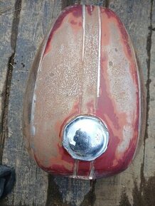 Nádrž jawa čz kývačka panelka