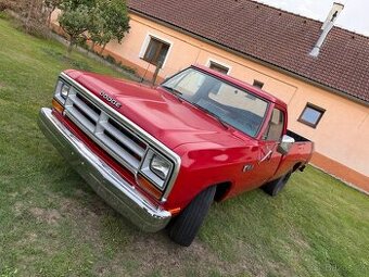 Dodge Ram 1987 V8 5,2 automat