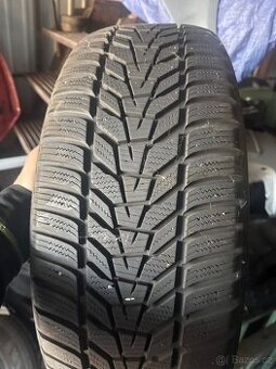 Pneu hankook 235/55R19 zimni