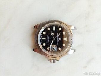 Hodinky číst celé