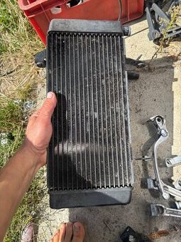 Chladic na Suzuki SV1000S a SV 1000