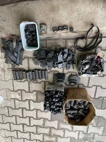 Plastové a gumové díly na simsona