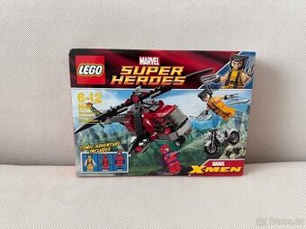 6866 LEGO X-Men Wolverine's Chopper Showdown