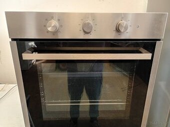 Vestavná trouba IKEA