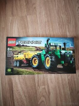 LEGO Technic 42136 John Deere 9620R 4WD Tractor