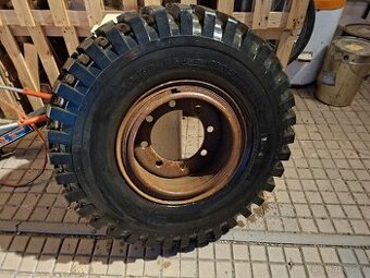 Pneu 10,5-16