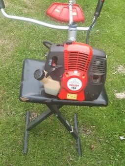 Křovinořez Hecht 145