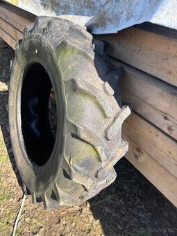 Traktorová pneu 12,4/24