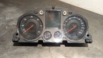 Přístroje VW Passat