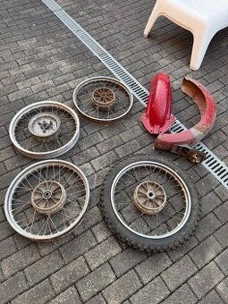 Díly kola, blatníky na jawa CZ