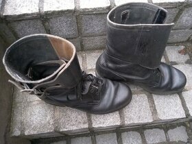 Vojenské boty