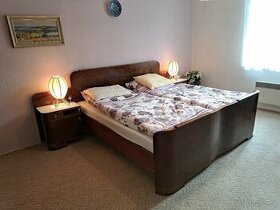 Starožitná postel, noční stolky a zrcadlový stolek - 1