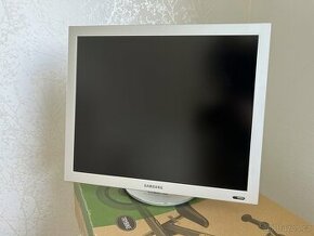 Monitor Samsung k PC 19