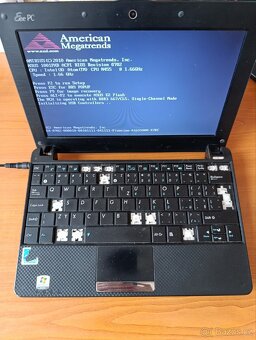 2x malý notebook