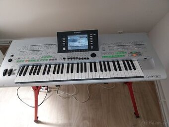 Yamaha Tyros 3