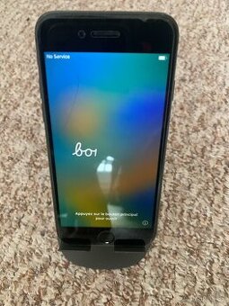 iPhone 8 64 GB prodáno