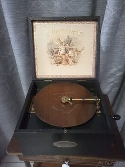 Hrací stroj polyphon