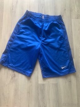 Baskteballové kraťasy nike, S