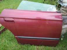 Subaru Legacy pravé zadní dveře - rv. 1998 - 2003