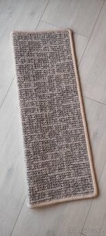 NOVÉ Koberečky/rohože/chrániče na schodiště 20 Kč /ks