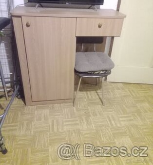 Skříň pod tv