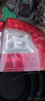 Prodám zadni svetla octavia 2 combi - 1