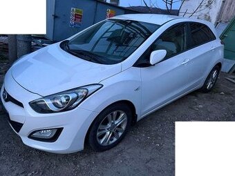 predam diely na hyundai i30 1,6 crdi 85kw 2006-2011 rozpreda - 1