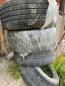 265/50 R19