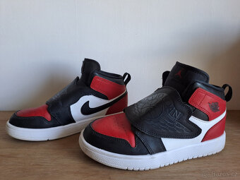 Dětské vysoké tenisky NIKE SKY JORDAN velikost 35.