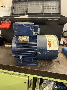 Elektromotor 3~3APB71-4