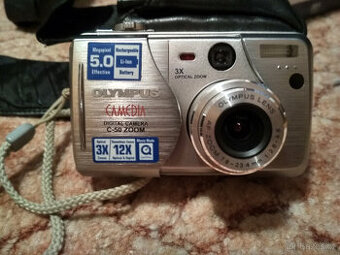 Olympus Camedia C-50 Zoom s komplet příslušenstvím - 1