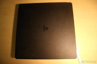 Playstation 4 slim