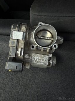 Škrtící klapka 1.0 mpi 44 kw. Kod 04C133062D.