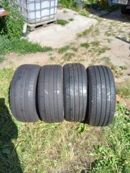 225/45R17