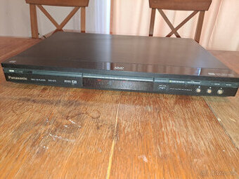 DVD přehrávač Panasonic DVD-S75