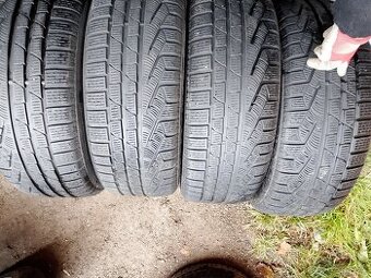 225/60/16 98h Pirelli - zimní pneu 4ks