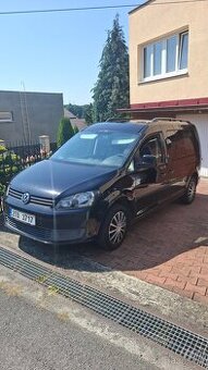 VW Caddy 1,6 TDi Maxi-7 míst-klima