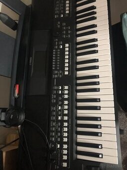 Yamaha psr sx600 + zvuková karta behringer