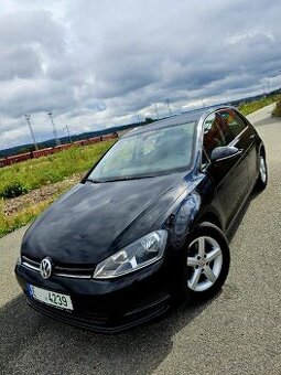 Vw Golf 7 1,2 tsi 77kw pravidelný servis hezký