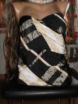 ples# korzet# spolecensky#maxivelikost# patchwork