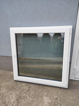 Nové plastové okno 970x970